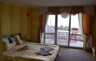 Sunny - Viki Guest House