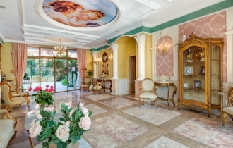 Anastasia-Venera Palace Aparthotel