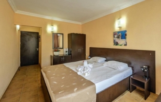 Riva 3*