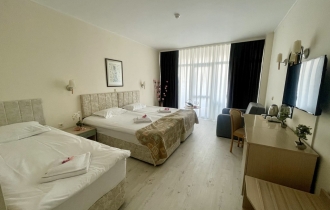 GRAND HOTEL NIRVANA (ex. Grand Hotel Oasis)