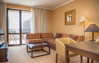 Royal Beach PM Aparthotel