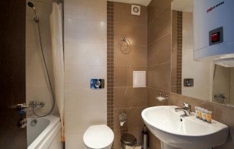 CORNELIA APARTHOTEL