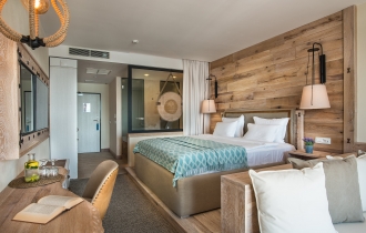 Blue Bay Hotel