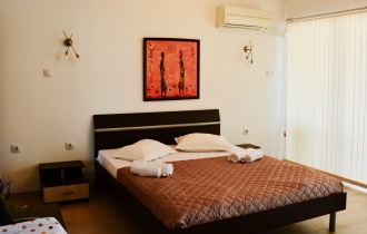 Rainbow Aparthotel I