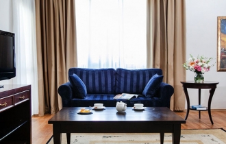 PREMIER LUXURY MOUNTAIN RESORT AH