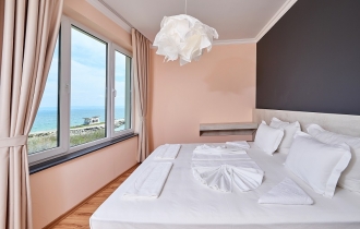 Bota Bara Del Mar Apartments Pomorie