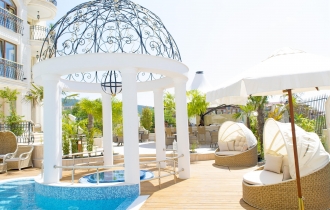 Harmony Suites 10 Saint Vlas