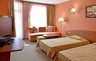 Estreya Palace