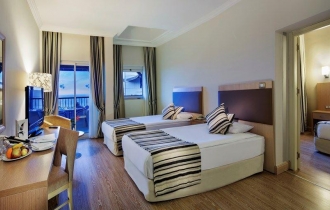 СRYSTAL TAT BEACH GOLF RESORT & SPA