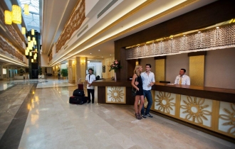 СRYSTAL TAT BEACH GOLF RESORT & SPA