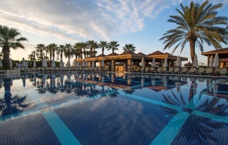 СRYSTAL TAT BEACH GOLF RESORT & SPA