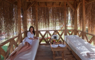 СRYSTAL TAT BEACH GOLF RESORT & SPA