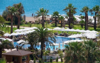 СRYSTAL TAT BEACH GOLF RESORT & SPA