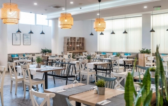 iHot@l /FORMER STRANDJA/