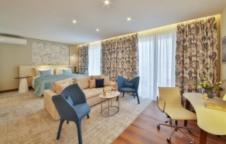 Maritim Paradise Blue Hotel & Spa