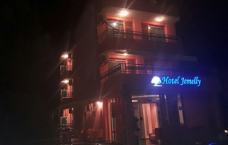 Jemelly Family Hotel