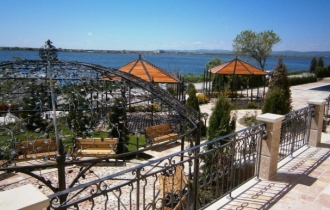 Gardenia Beach Palace Aparthotel