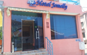 Jemelly Family Hotel