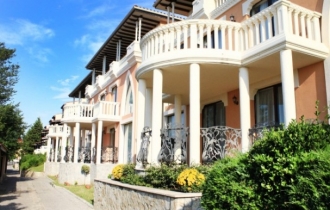 Villas Elenite Premium