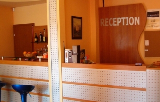 Jemelly Family Hotel