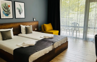 Queen Nelly Park Hotel