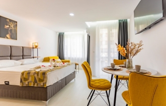 J’Adore Secret Garden