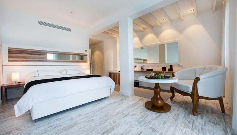 THE CIAO STELIO DELUXE HOTEL THE CIAO STELIO DELUXE HOTEL