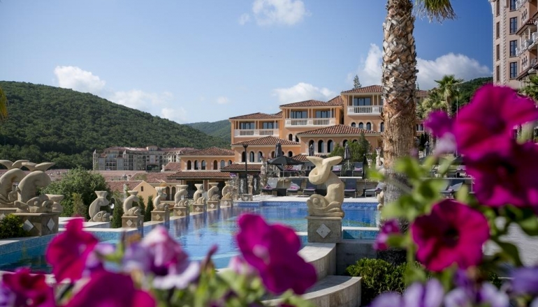 Royal Castle 5* Royal Castle 5*