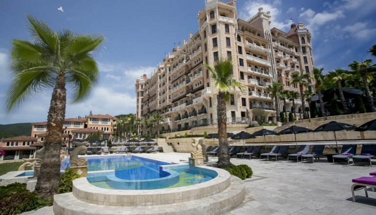 Royal Castle 5* Royal Castle 5*