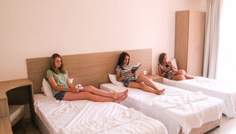 МІЖНАРОДНИЙ ДИТЯЧИЙ ТАБІР TEEN PALACE, ЛІТО 2026