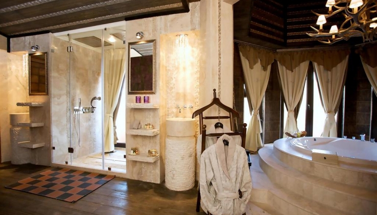 Royal Castle 5* Royal Castle 5*