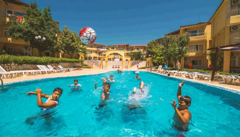 Молодіжний центр "Містрал-2"  Молодіжний центр "Містрал-2"