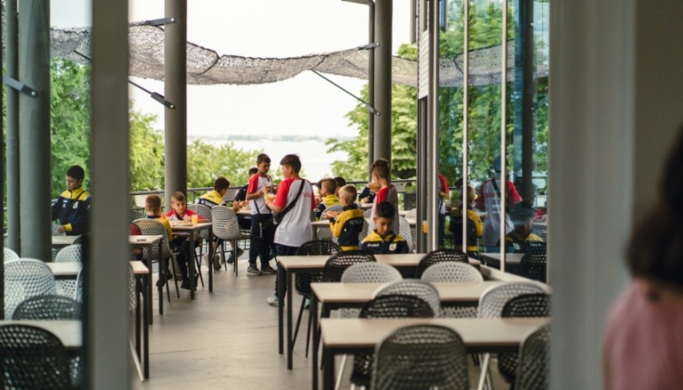 Молодіжний центр "Містрал-2"  Молодіжний центр "Містрал-2"