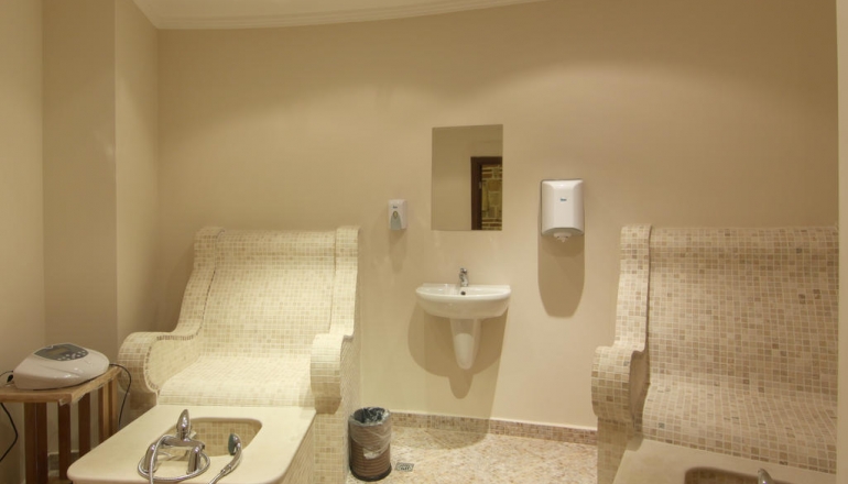 Vineyards SPA Hotel 4* Vineyards SPA Hotel 4*