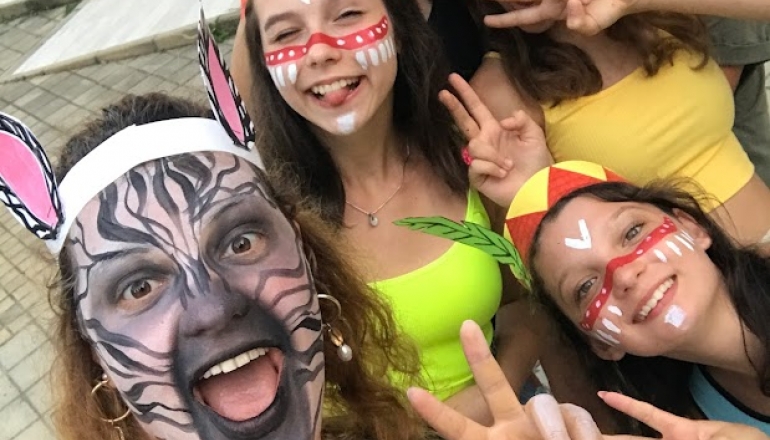 Молодежный спортивно - оздоровительный VIP - комплекс КАМЧИЯ Молодежный спортивно - оздоровительный VIP - комплекс КАМЧИЯ