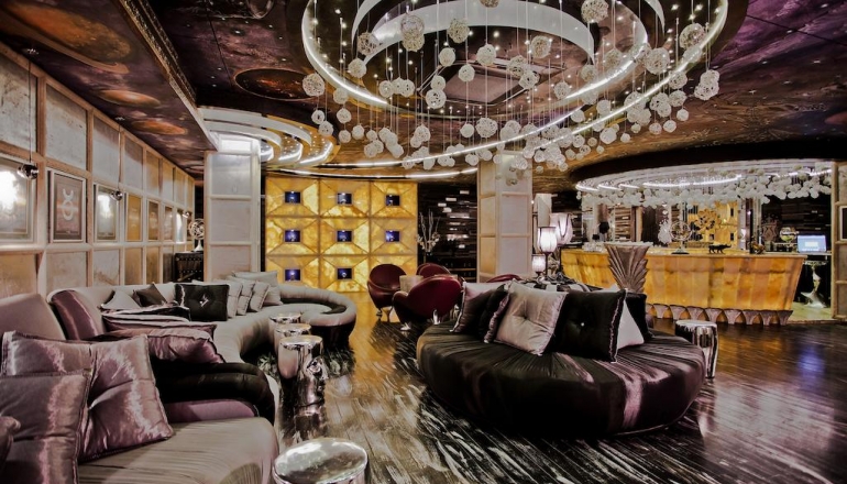 Royal Castle 5*