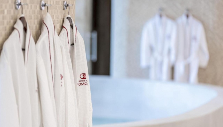 Цілорічний відпочинок у Болгарії. Grand Hotel Pomorie 5* Цілорічний відпочинок у Болгарії. Grand Hotel Pomorie 5*