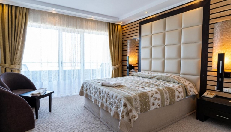 Цілорічний відпочинок у Болгарії. Grand Hotel Pomorie 5* Цілорічний відпочинок у Болгарії. Grand Hotel Pomorie 5*