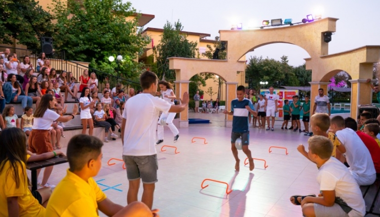 Молодіжний центр "Містрал-2"  Молодіжний центр "Містрал-2"