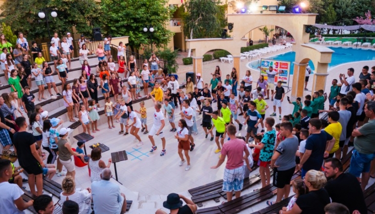 Молодіжний центр "Містрал-2"  Молодіжний центр "Містрал-2"