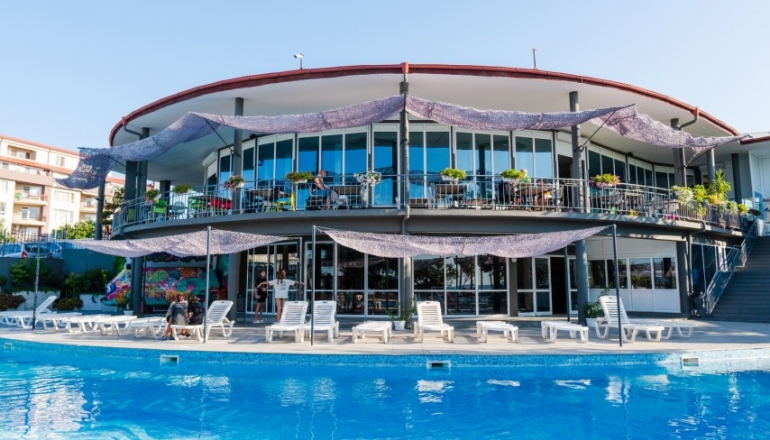 Молодіжний центр "Містрал-2"  Молодіжний центр "Містрал-2"