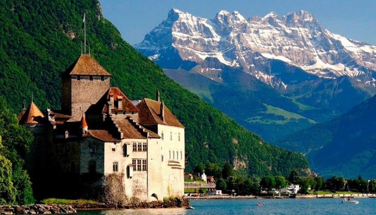 Маленькая экскурсия в Европу: Дюссельдорф-Брюссель-Париж-Женева-Анимас-Милан Маленькая экскурсия в Европу: Дюссельдорф-Брюссель-Париж-Женева-Анимас-Милан