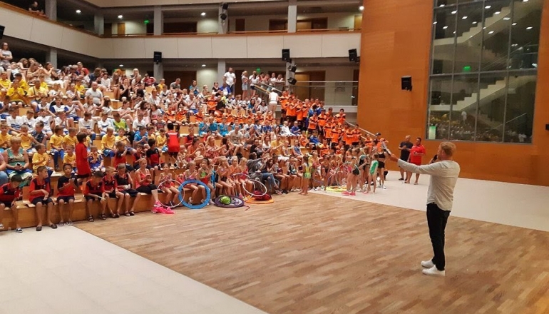 Молодежный спортивно - оздоровительный VIP - комплекс КАМЧИЯ Молодежный спортивно - оздоровительный VIP - комплекс КАМЧИЯ