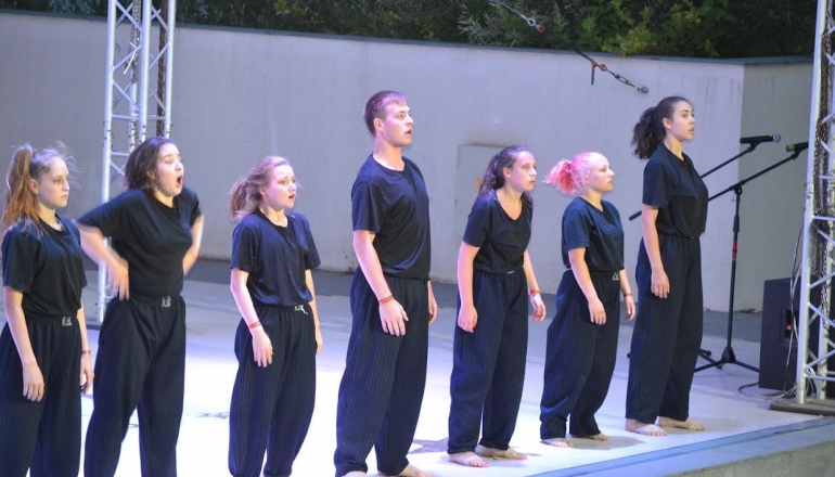 Молодежный спортивно - оздоровительный VIP - комплекс КАМЧИЯ Молодежный спортивно - оздоровительный VIP - комплекс КАМЧИЯ