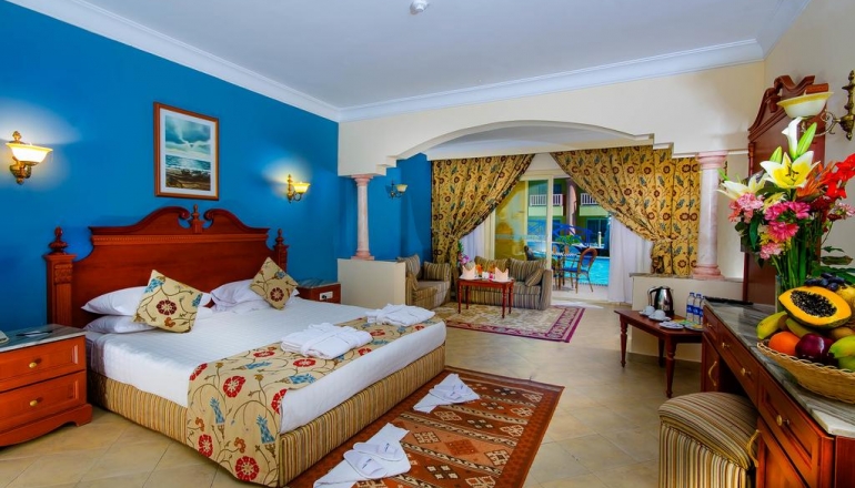 Titanic Royal 5 Titanic Royal 5