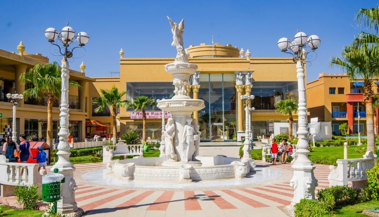 Titanic Royal 5 Titanic Royal 5