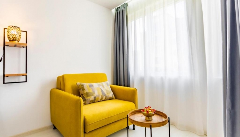 J’Adore Secret Garden: Французький шик на Сонячному березі