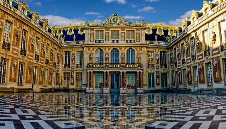 Загадки средневековой Франции и Ола, Барселона!! Загадки средневековой Франции и Ола, Барселона!!