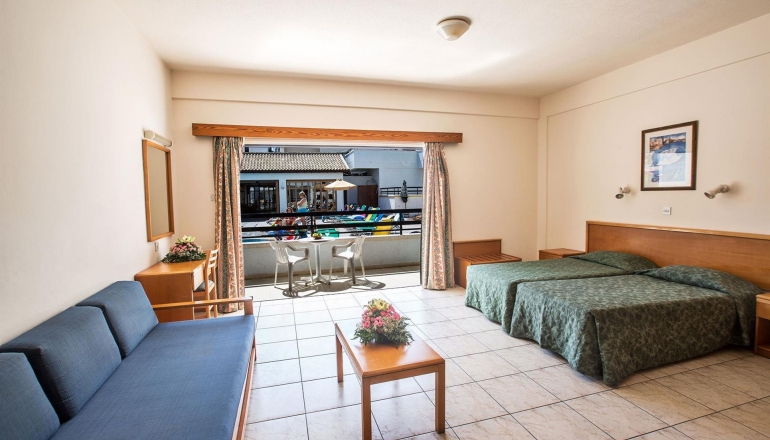 ANTHEA HOTEL APTS ANTHEA HOTEL APTS