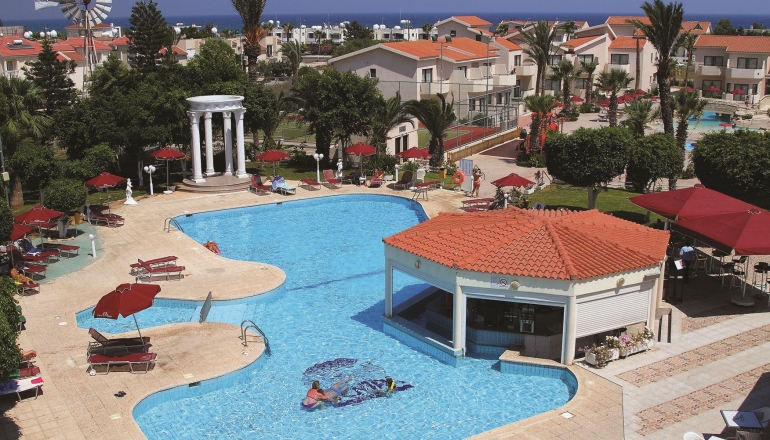 Crown Resort Henipa Crown Resort Henipa